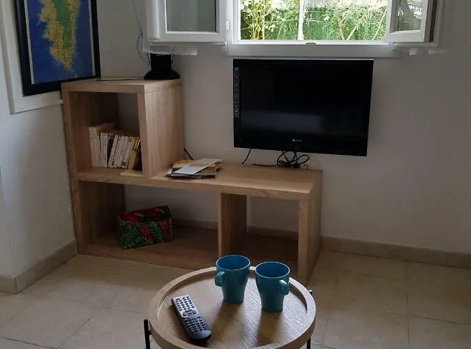 Un Charme Absolu Bastelicaccia