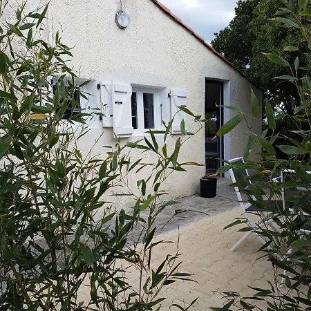 Holiday home Un Charme Absolu
